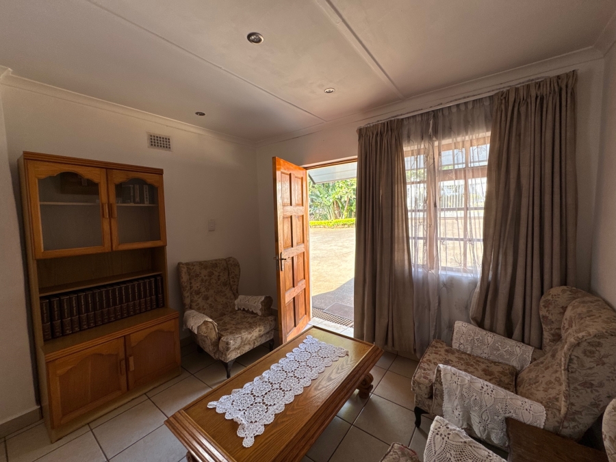 1 Bedroom Property for Sale in Hayfields KwaZulu-Natal