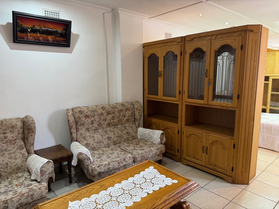 1 Bedroom Property for Sale in Hayfields KwaZulu-Natal