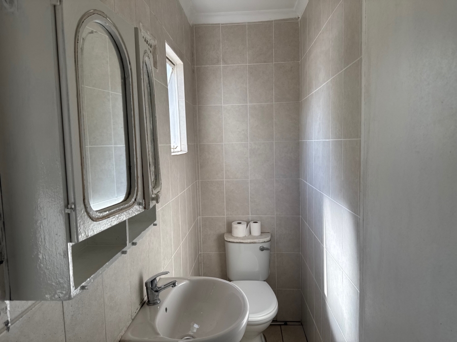 1 Bedroom Property for Sale in Hayfields KwaZulu-Natal