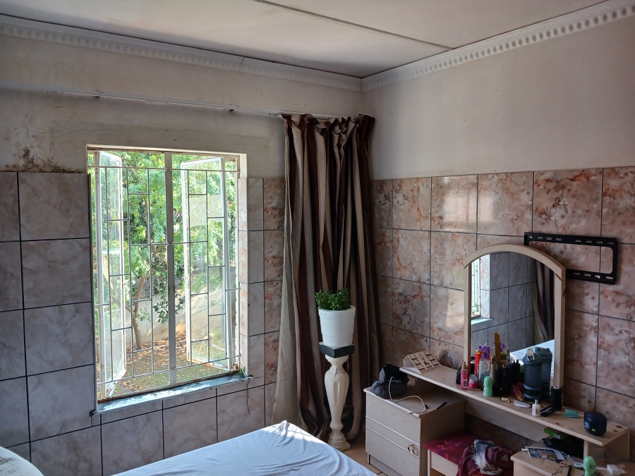 2 Bedroom Property for Sale in Huttenheights KwaZulu-Natal