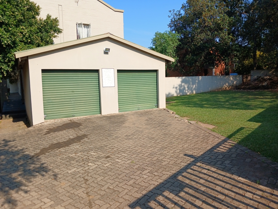 2 Bedroom Property for Sale in Huttenheights KwaZulu-Natal