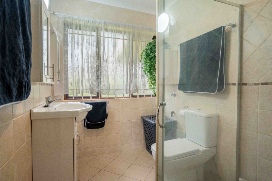 2 Bedroom Property for Sale in Waterfall KwaZulu-Natal