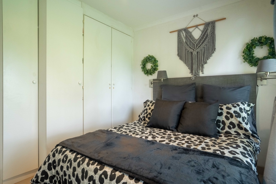 2 Bedroom Property for Sale in Waterfall KwaZulu-Natal