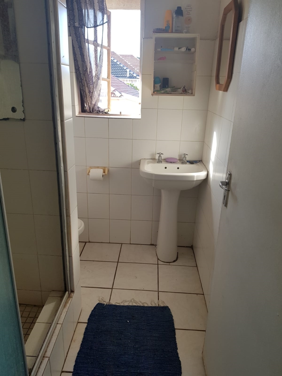 To Let 1 Bedroom Property for Rent in Umbilo KwaZulu-Natal