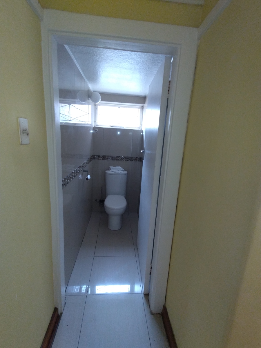 2 Bedroom Property for Sale in Glenwood KwaZulu-Natal