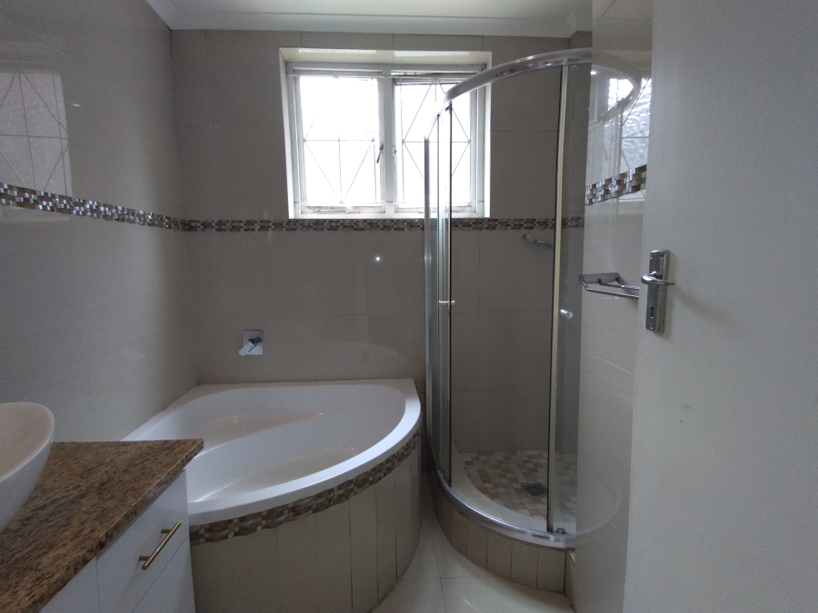 2 Bedroom Property for Sale in Glenwood KwaZulu-Natal