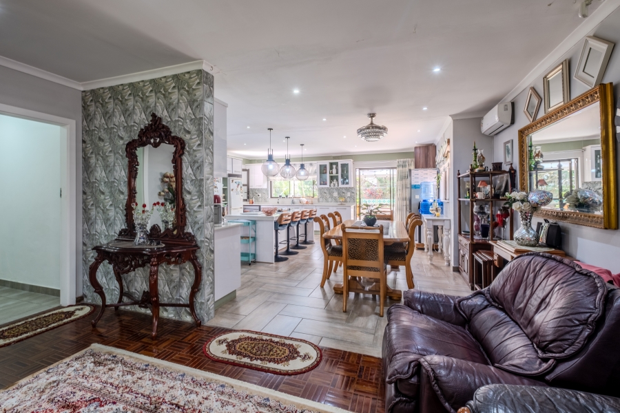 4 Bedroom Property for Sale in Durban North KwaZulu-Natal