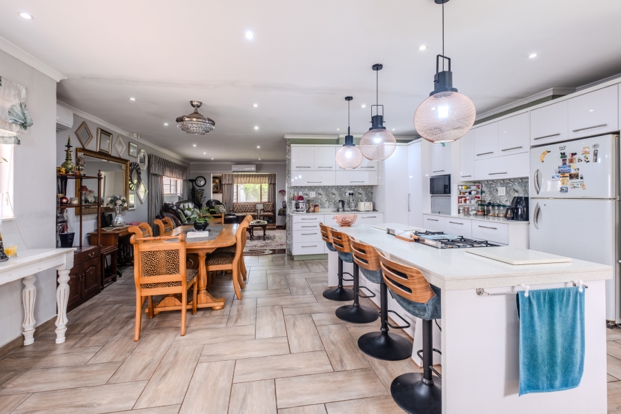 4 Bedroom Property for Sale in Durban North KwaZulu-Natal