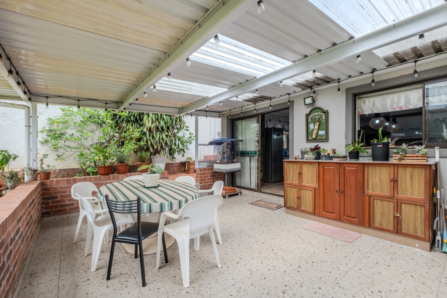 4 Bedroom Property for Sale in Durban North KwaZulu-Natal