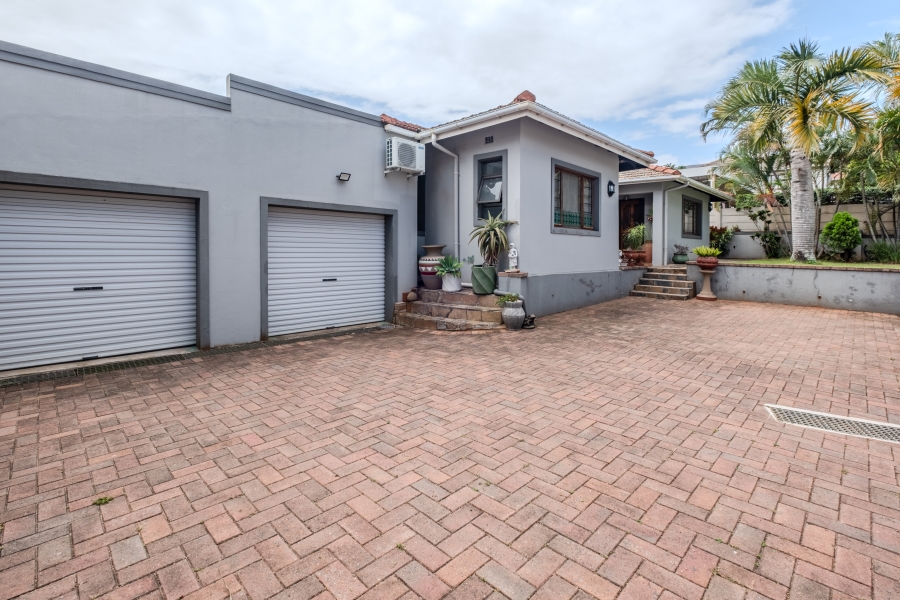 4 Bedroom Property for Sale in Durban North KwaZulu-Natal