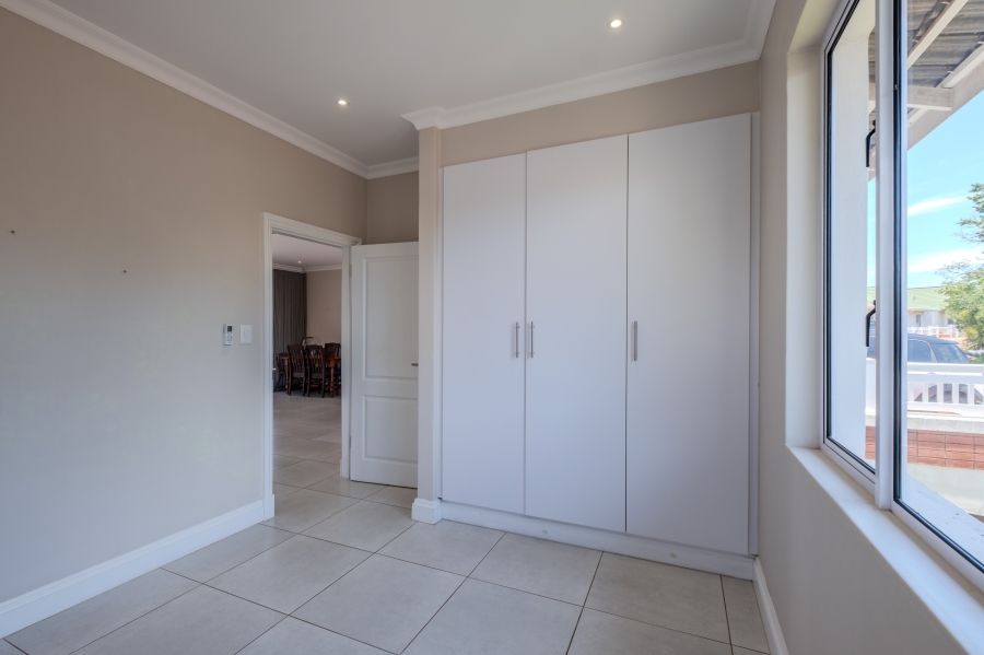 2 Bedroom Property for Sale in Mount Edgecombe Retirement Village KwaZulu-Natal