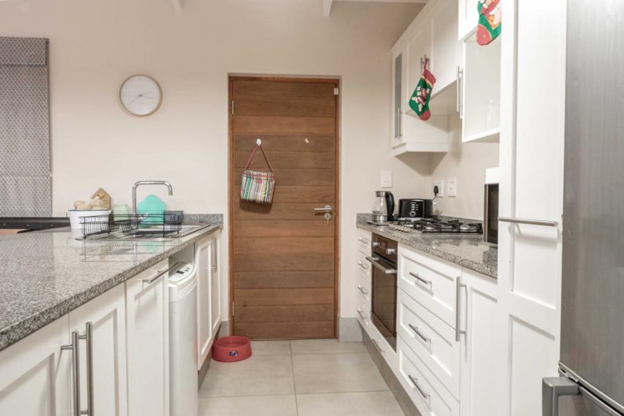 To Let 2 Bedroom Property for Rent in Gillitts KwaZulu-Natal