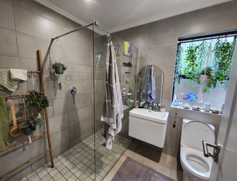 To Let 2 Bedroom Property for Rent in Gillitts KwaZulu-Natal