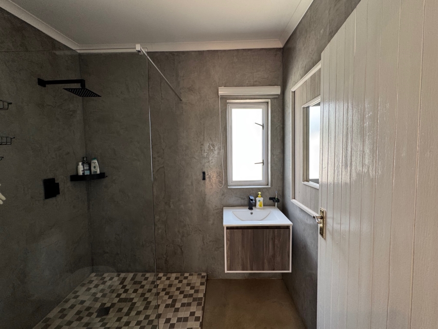 To Let 5 Bedroom Property for Rent in Garlington KwaZulu-Natal