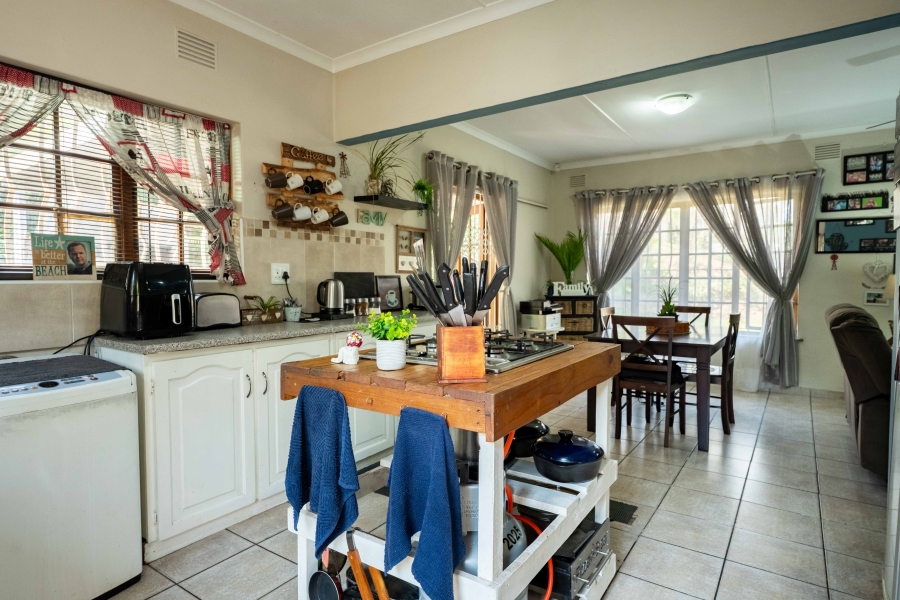 3 Bedroom Property for Sale in Amanzimtoti KwaZulu-Natal