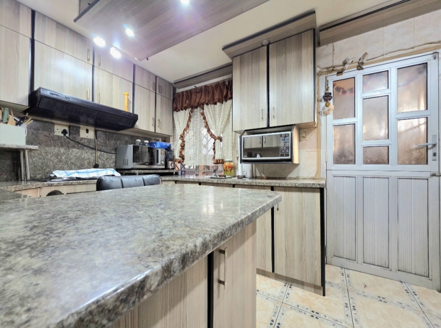 2 Bedroom Property for Sale in Lotus Park KwaZulu-Natal