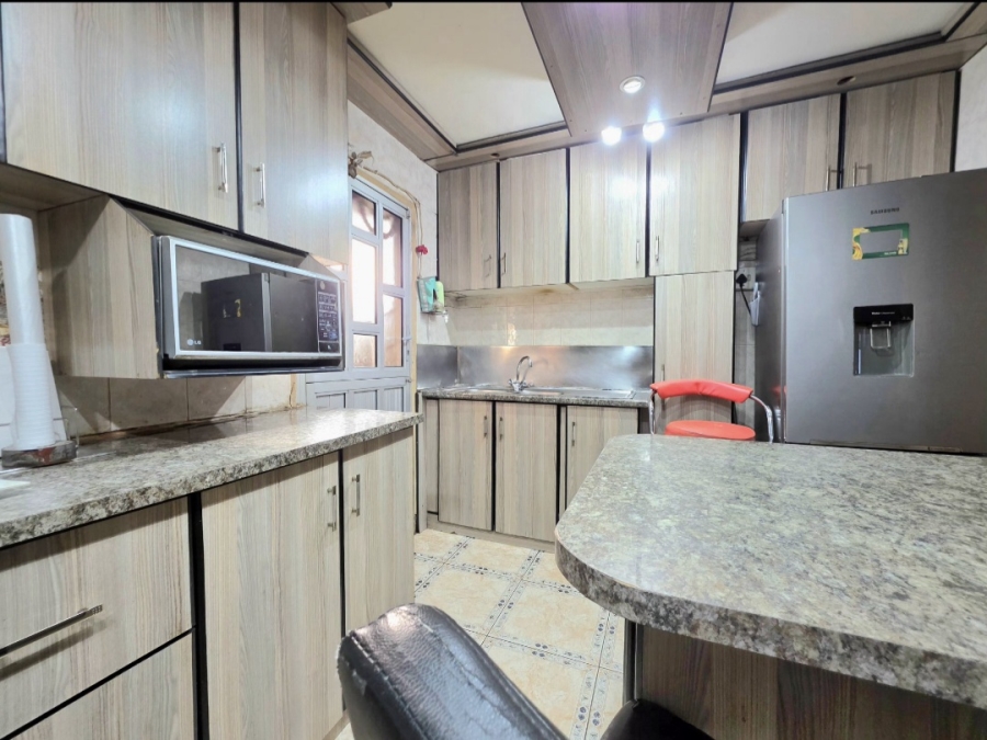 2 Bedroom Property for Sale in Lotus Park KwaZulu-Natal