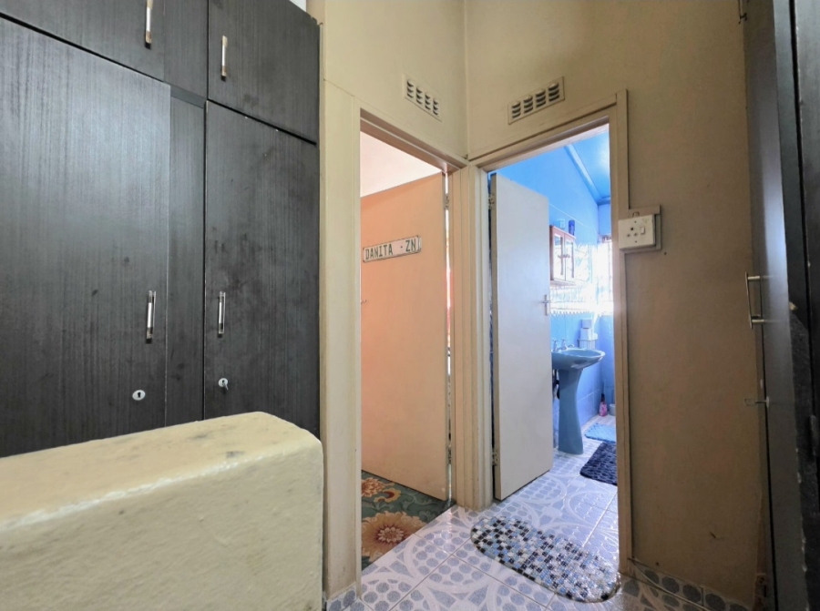 2 Bedroom Property for Sale in Lotus Park KwaZulu-Natal