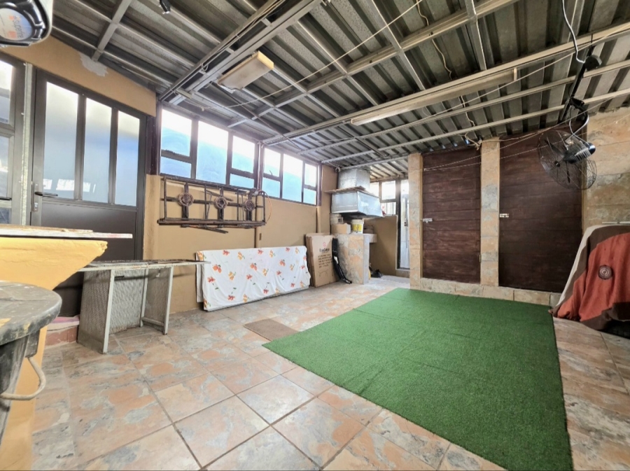 2 Bedroom Property for Sale in Lotus Park KwaZulu-Natal