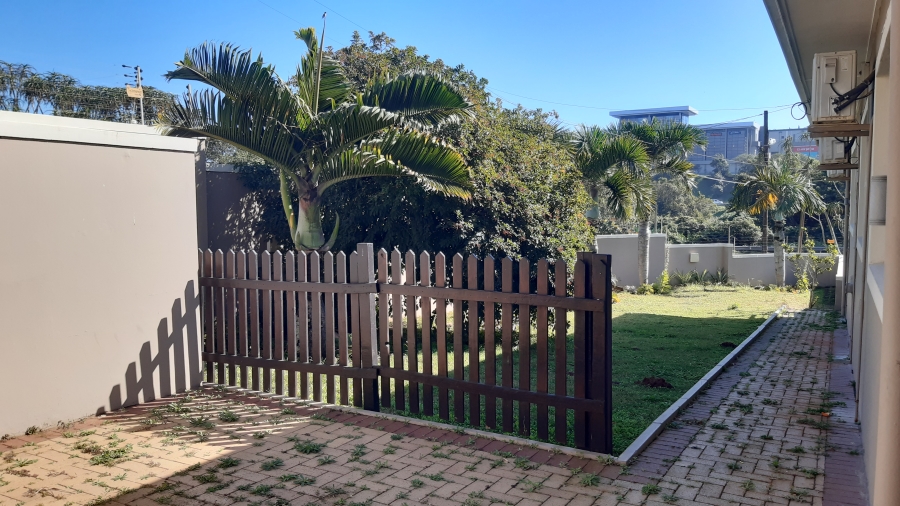 To Let 3 Bedroom Property for Rent in Amanzimtoti KwaZulu-Natal