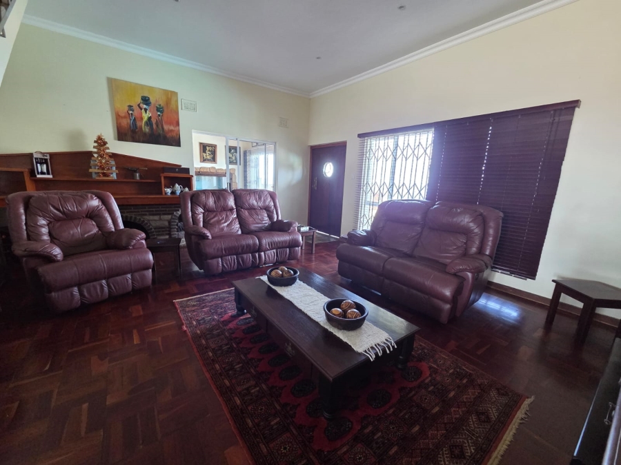 5 Bedroom Property for Sale in Bluff KwaZulu-Natal