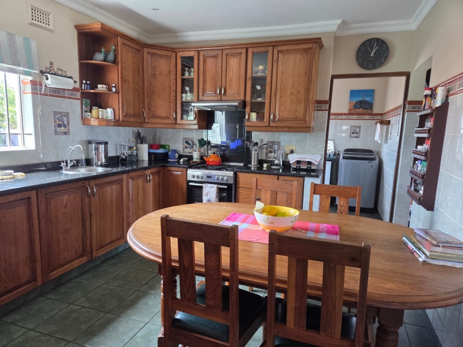 5 Bedroom Property for Sale in Bluff KwaZulu-Natal