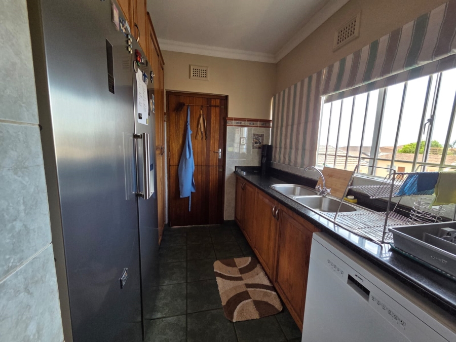 5 Bedroom Property for Sale in Bluff KwaZulu-Natal