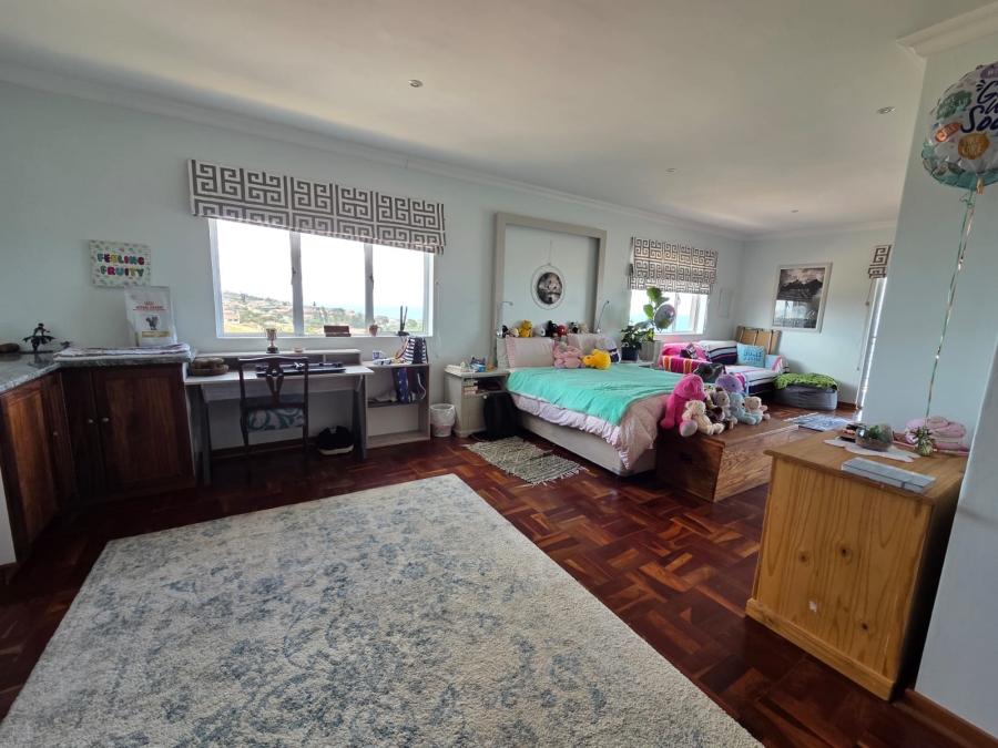 5 Bedroom Property for Sale in Bluff KwaZulu-Natal