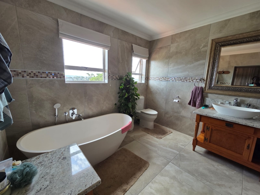 5 Bedroom Property for Sale in Bluff KwaZulu-Natal