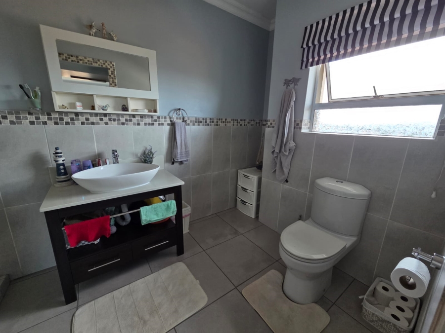 5 Bedroom Property for Sale in Bluff KwaZulu-Natal