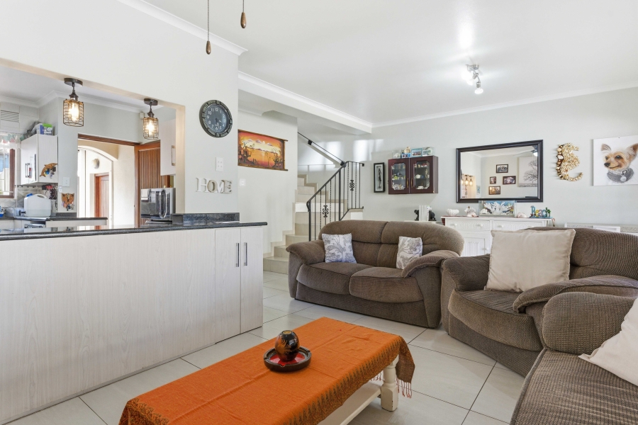 3 Bedroom Property for Sale in Amanzimtoti KwaZulu-Natal