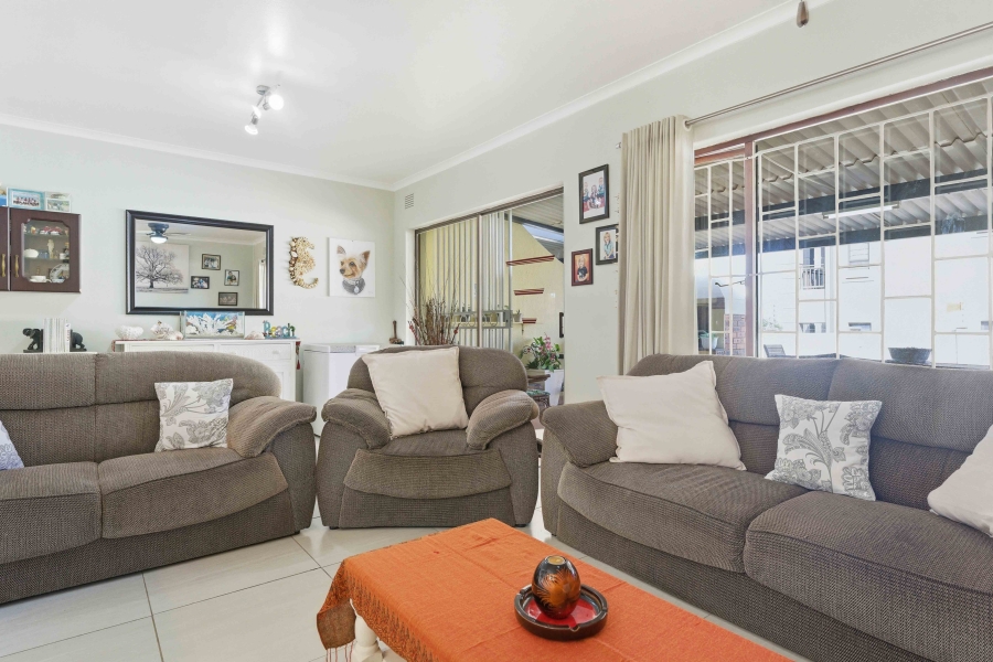 3 Bedroom Property for Sale in Amanzimtoti KwaZulu-Natal