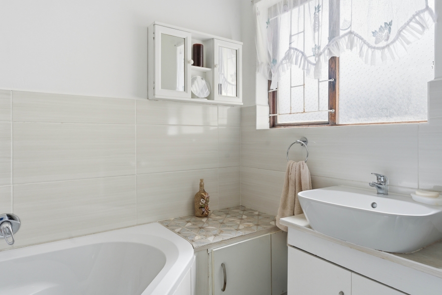 3 Bedroom Property for Sale in Amanzimtoti KwaZulu-Natal