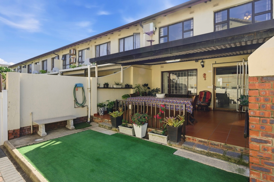 3 Bedroom Property for Sale in Amanzimtoti KwaZulu-Natal