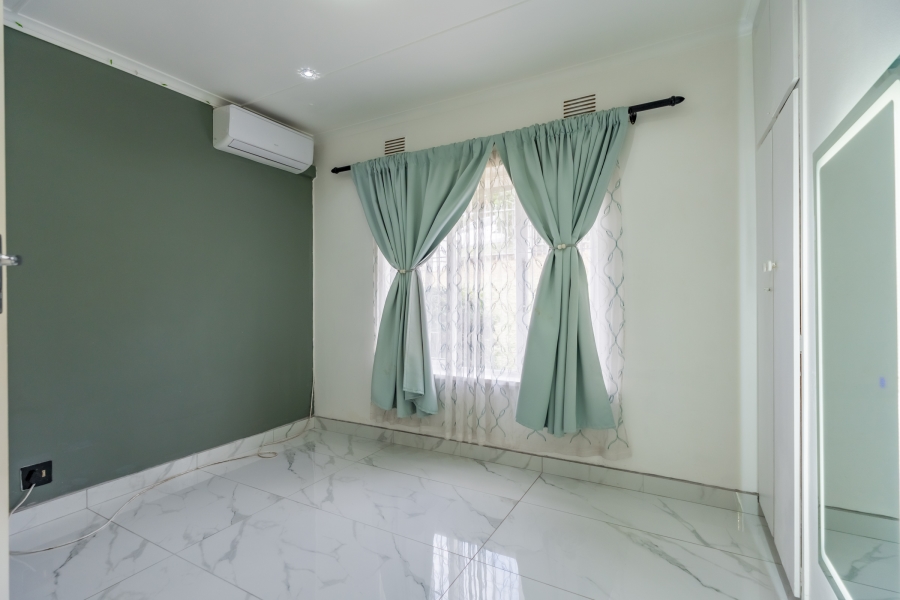 4 Bedroom Property for Sale in Westville Central KwaZulu-Natal