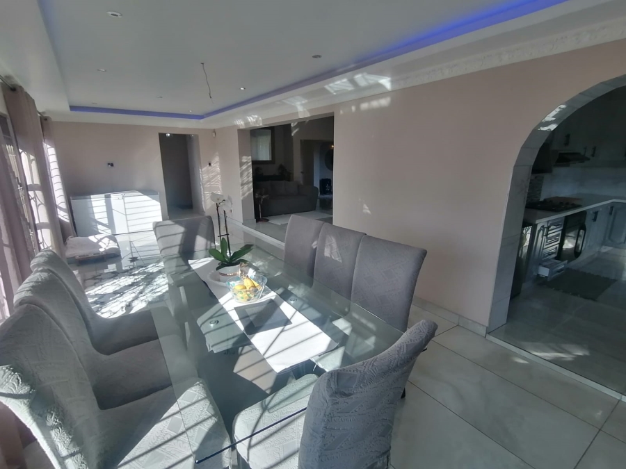 4 Bedroom Property for Sale in Sarnia KwaZulu-Natal