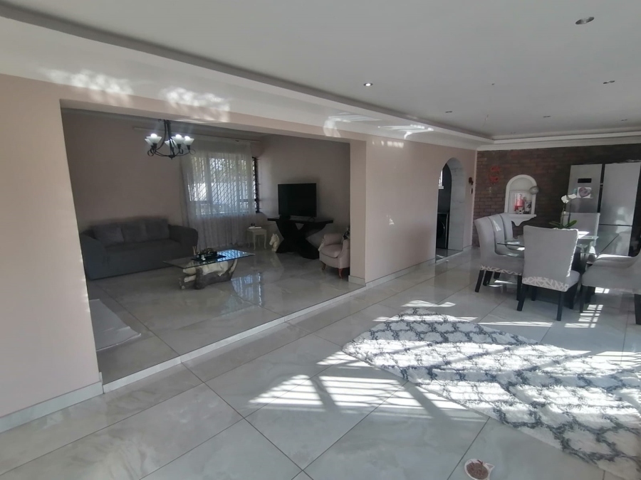 4 Bedroom Property for Sale in Sarnia KwaZulu-Natal