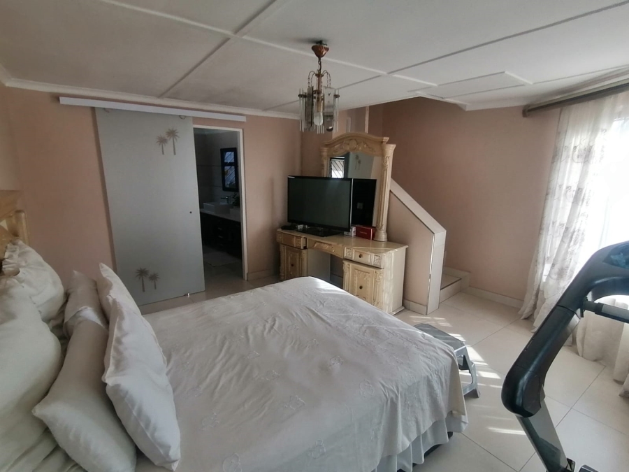 4 Bedroom Property for Sale in Sarnia KwaZulu-Natal