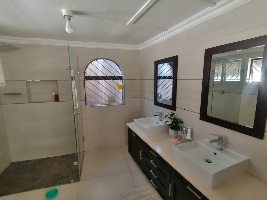 4 Bedroom Property for Sale in Sarnia KwaZulu-Natal