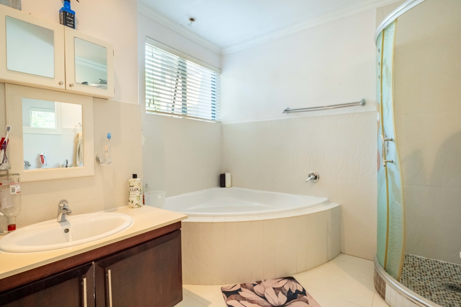 4 Bedroom Property for Sale in Cotswold Downs Estates KwaZulu-Natal