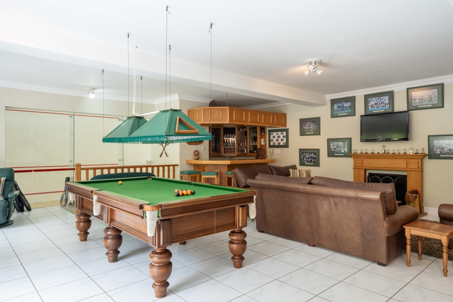 4 Bedroom Property for Sale in Kloof KwaZulu-Natal