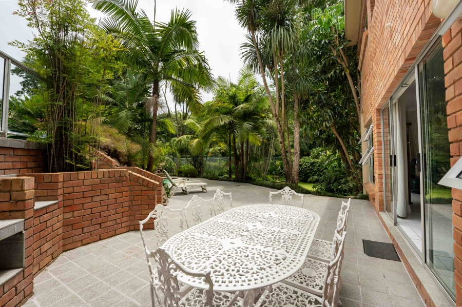 4 Bedroom Property for Sale in Kloof KwaZulu-Natal