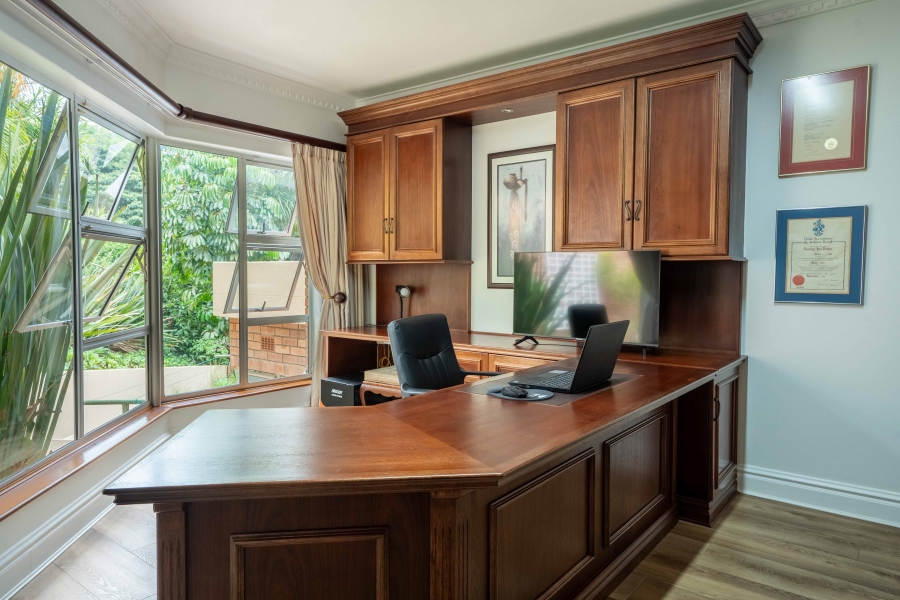 4 Bedroom Property for Sale in Kloof KwaZulu-Natal