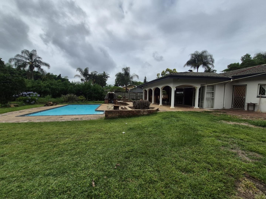 8 Bedroom Property for Sale in Chasedene KwaZulu-Natal
