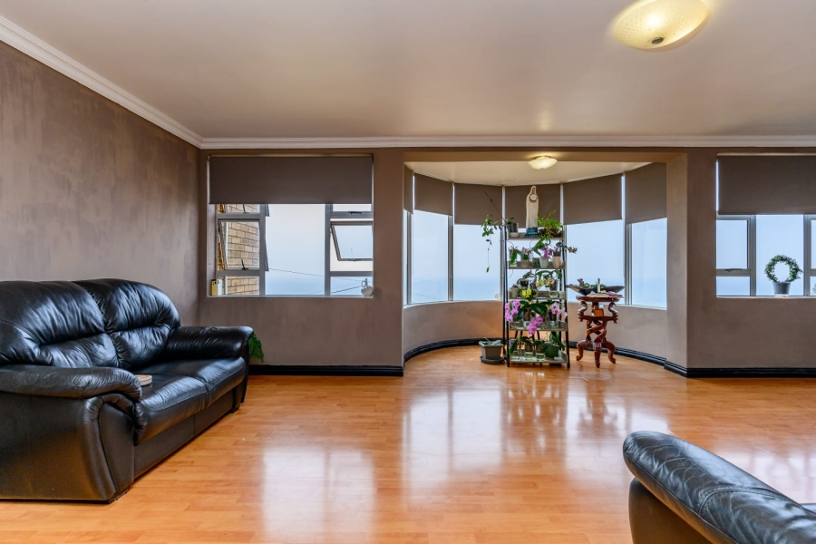 3 Bedroom Property for Sale in Treasure Beach KwaZulu-Natal