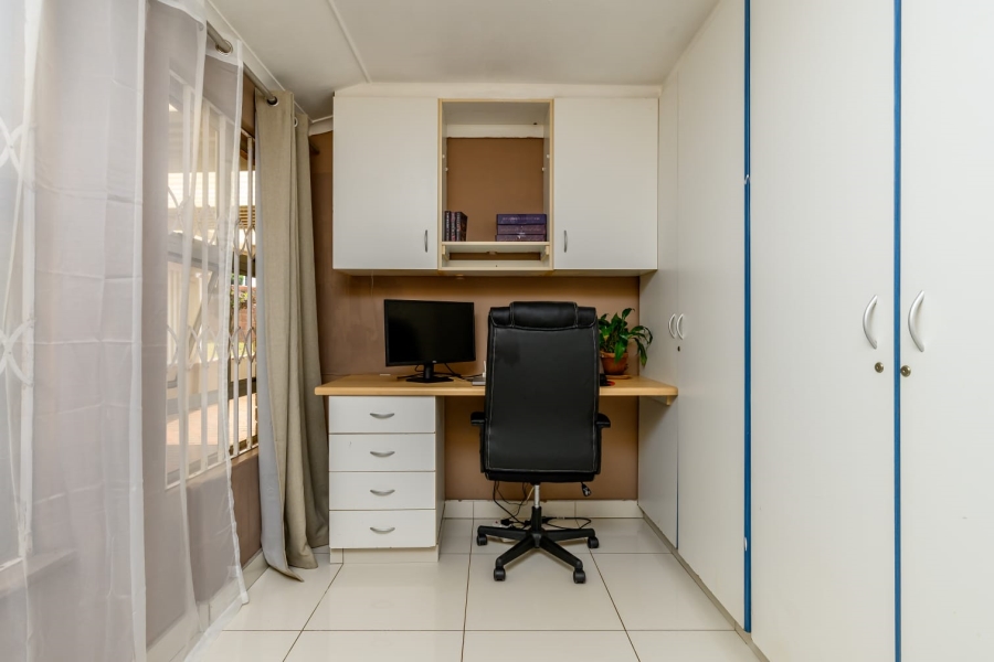 3 Bedroom Property for Sale in Treasure Beach KwaZulu-Natal