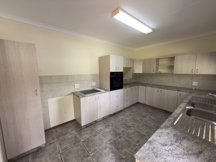 2 Bedroom Property for Sale in Amberglen KwaZulu-Natal