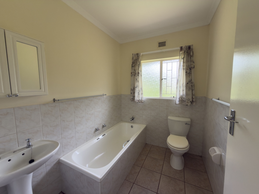 2 Bedroom Property for Sale in Amberglen KwaZulu-Natal