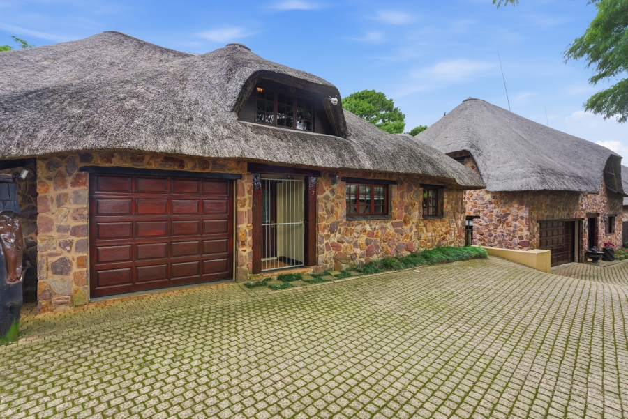 4 Bedroom Property for Sale in Hillcrest Central KwaZulu-Natal