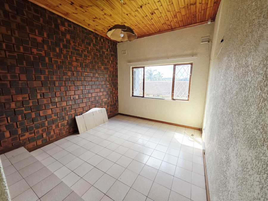 To Let 4 Bedroom Property for Rent in Kildare KwaZulu-Natal